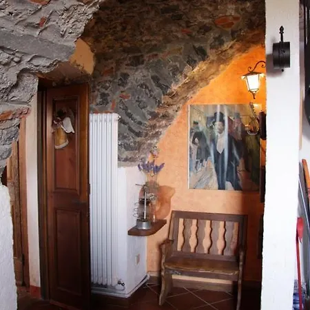 Casa de Férias Casa In Pietra Del 1700 *